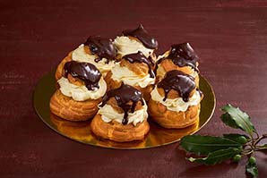 Corona de profiteroles